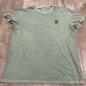 Aeropostale Crew Neck Tee with Embroidered Earth. Size Large